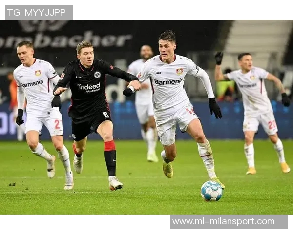 德甲前瞻:拜仁强势反弹法兰克福难敌多特连胜挑战药厂失分危机