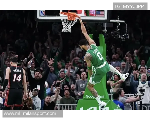 塞尔维亚教练赞塔图姆受伤不退缩展现真正领袖风范