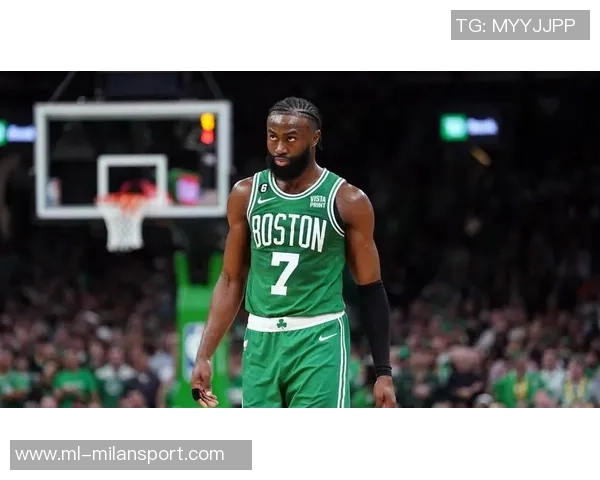 杰伦布朗直播中打电话给詹姆斯探讨植发的可能性与想法