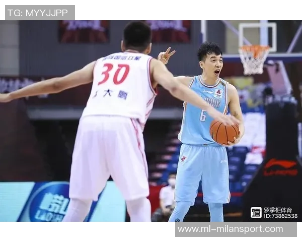 曾令旭建议交易浓眉应优先考虑具备更好空间属性的球员选择