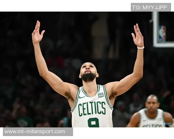 德里克怀特砍下31分却难救主下半场独得23分遗憾落败