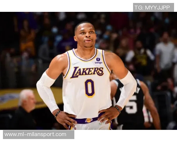 卡斯尔状态低迷表现不佳9投1中仅得5分三分球全失罚球命中率不足五成