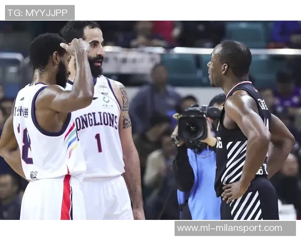 李弘权三分球精准发威全能表现助力球队取得胜利