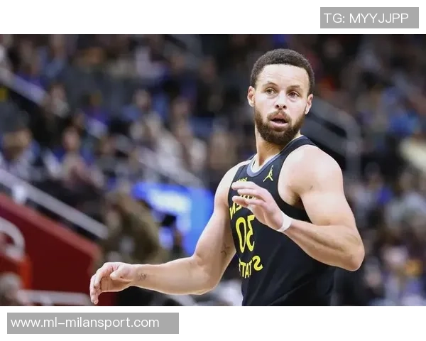 库里半场表现低迷仅得8分状态需调整球队面临挑战