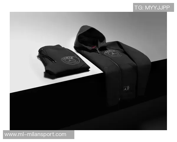 巴黎新赛季第四款球衣发布黑色主调搭配炭灰与玫瑰色渐变设计 巴黎新赛季第四款球衣发布黑色主调搭配炭灰与玫瑰色渐变设计